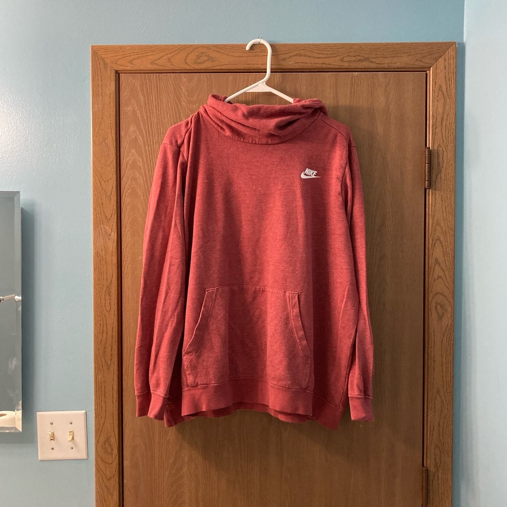Nike Essential Women’s Funnel Neck Pullover